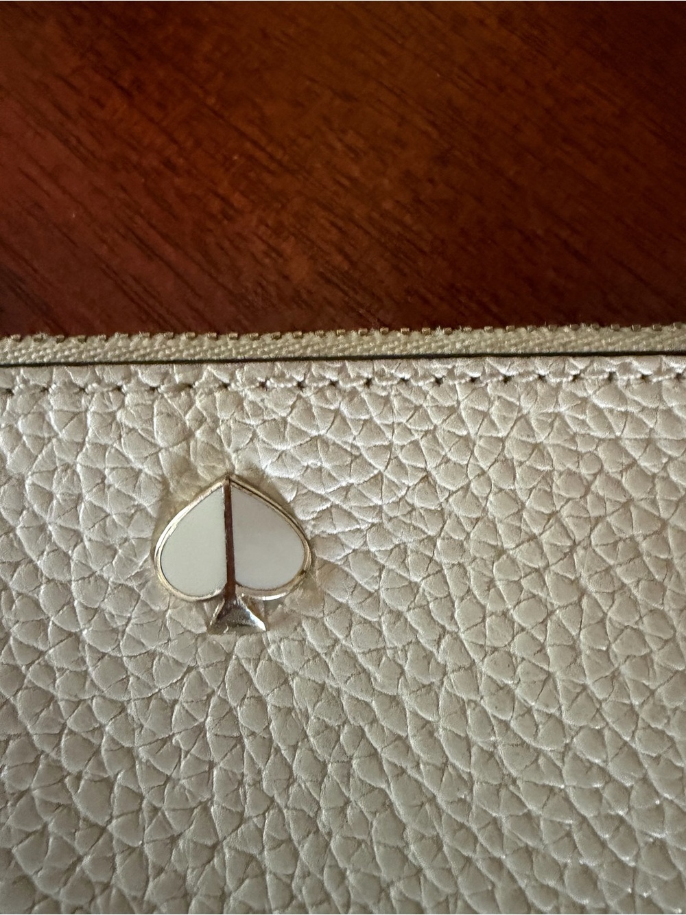 Kate Spade New York Adel Small Slim Bifold Wallet Ivory Y2K  B000745 - Picture 3 of 7